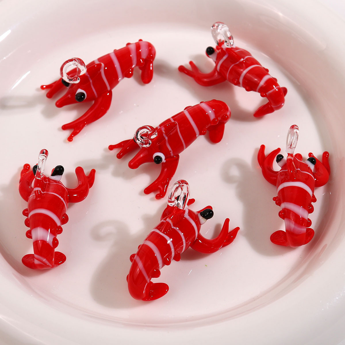6g Weight Pendant Jewelry Making Type 21*36mm Jewelry Making Size DIY Jewelry Accessories Classification 1 Piece Quantity glass Material Lobster Pattern Irregular, Enamel Design Elegant, Simple Style, Streetwear Style 1 Piece 21*36mm Glass Lobster Pendant 7