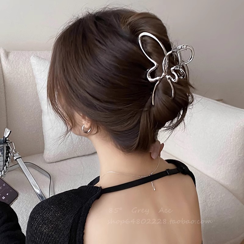 Fijación de viento frío correa de mariposa clip de agarre para mujeres verano 2025 nuevo clip de tiburón caliente tocado temperamento clip de pelo de alta calidad