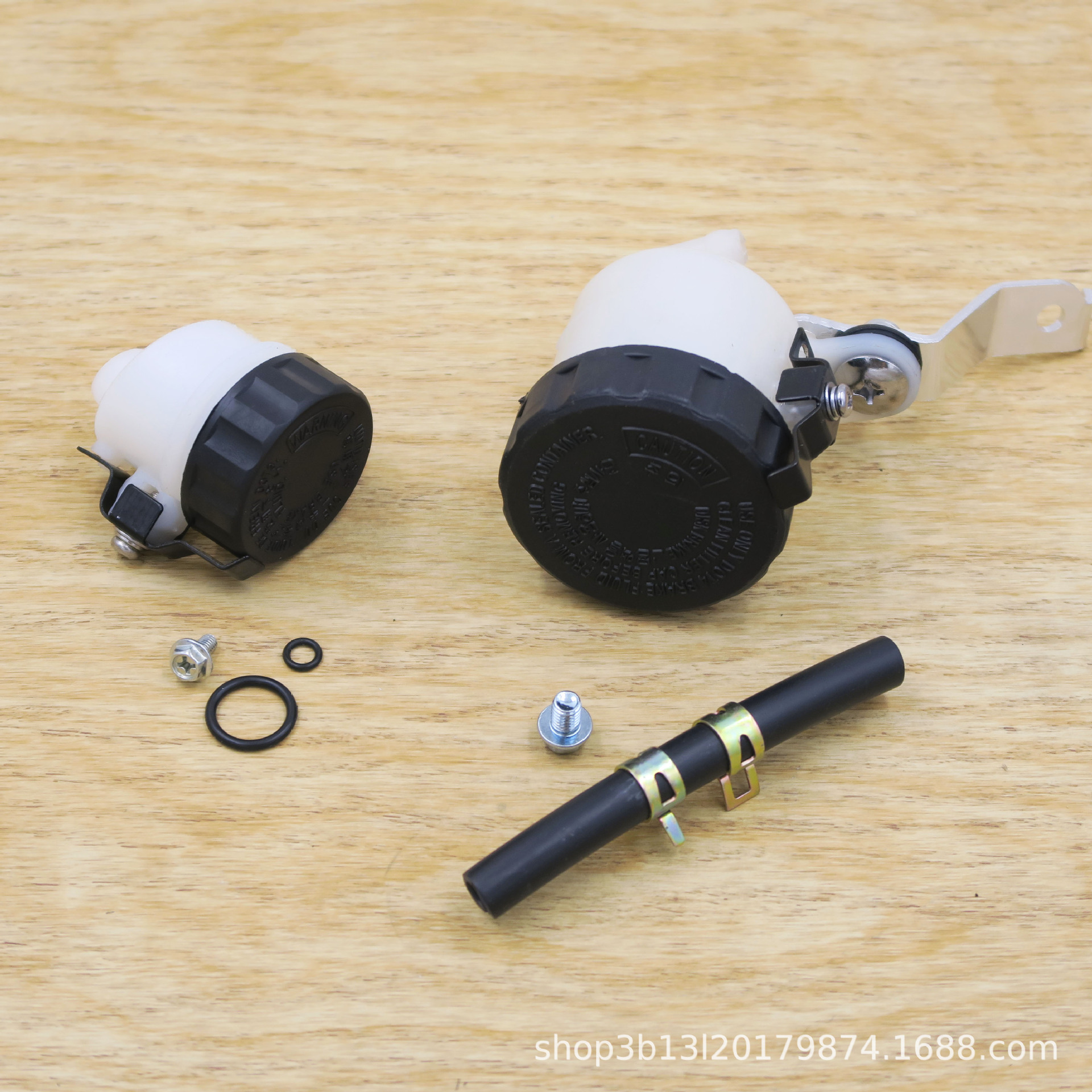 适用本田 CBR1000RR 04-07年 刹车离合上泵油杯 高韧度油壶