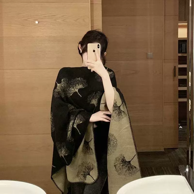 新款银杏叶开叉披肩女秋冬季保暖斗篷民族风外搭双面高级感披风