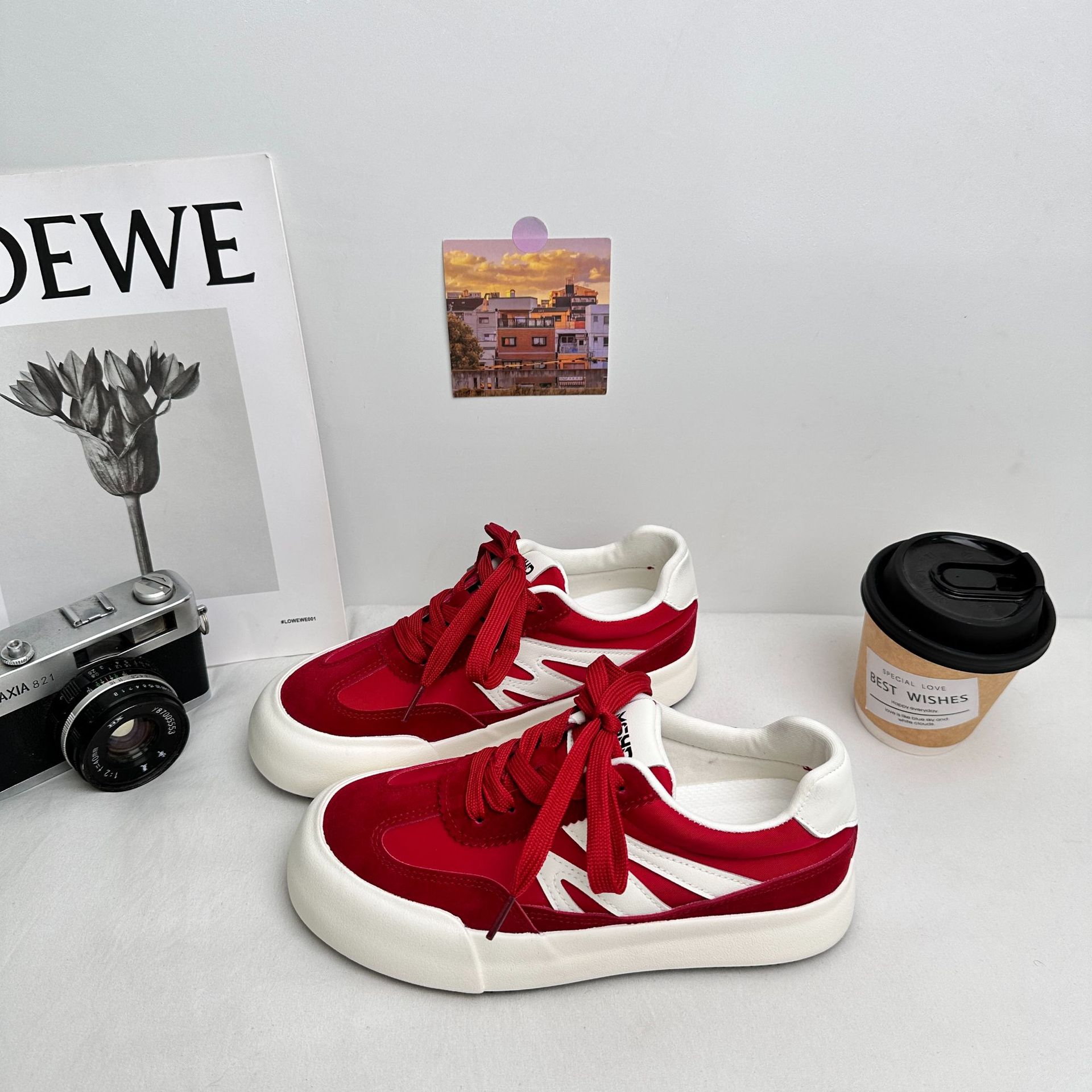 6626 plantillas de látex, zapatillas rojas explosivas, zapatos de mujer, nuevos zapatos blancos de primavera 2025, zapatos de entrenamiento alemanes originales de nicho image 5