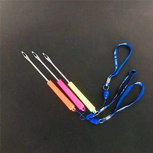 Bucket-mounted hook unhooker fishing retractor fishing accessories fishing gear fishing tackle