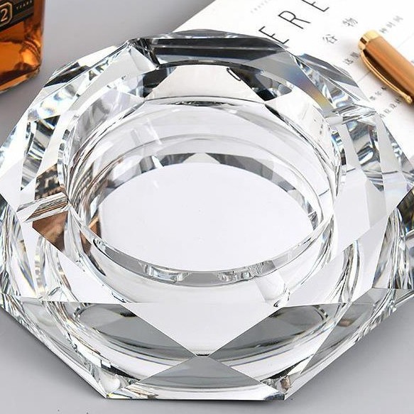 Cenicero de vidrio de cristal al por mayor personalizado fábrica de tabaco y vino logotipo grapado gratuito sala de estar sala de reuniones octogonal ceniza