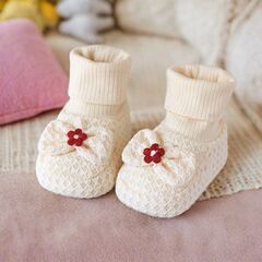 婴儿秋冬鞋子新生婴儿鞋子婴儿外出鞋袜男女宝宝软底不掉加绒满月