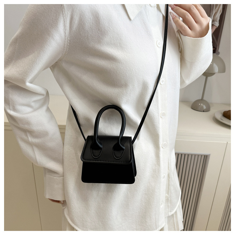 86g Weight Magnetic Buckle Closure Type Single Shoulder Strap, Top Handle Strap Type Shoulder Bag Bags Type Casual Occasion Pu Leather Material Solid Color Pattern All Seasons Season Women's Gender Streetwear Style Square Shape Small Size Women's Small Pu Leather Solid Color Streetwear Square Magnetic Buckle Shoulder Bag 9