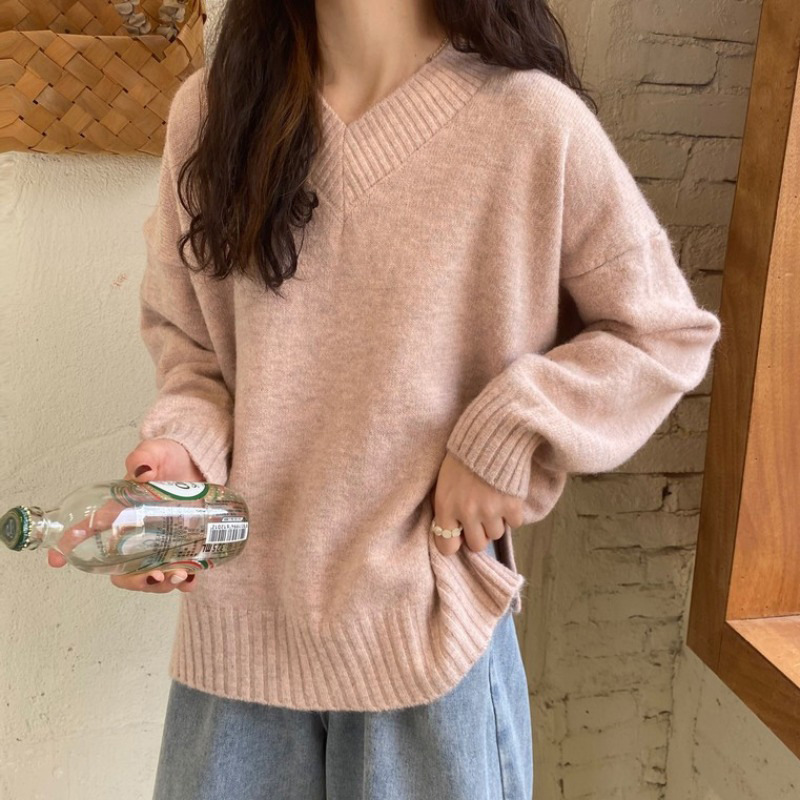 優しいvネックセーターの女性の新商品の早春服はデザイン感を高めます。|undefined