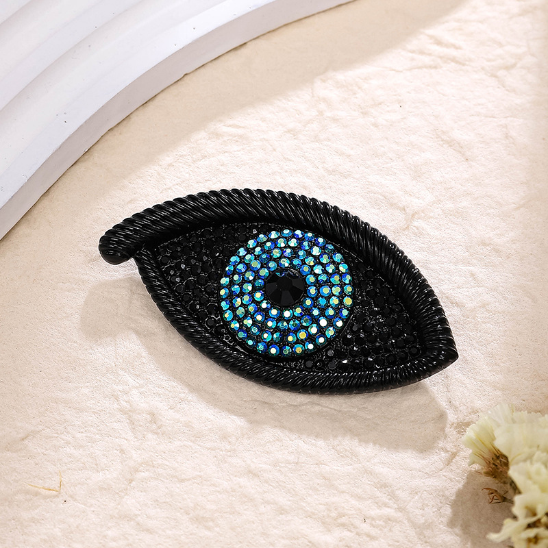 20g Weight Corsage, Brooches Classification Street Occasion Alloy Material Devil's Eye, Eye, Eye Pattern Women's Gender Original Design, Retro Style Original Design Retro Pin Devil's Eye Eye Eye Alloy Women's Corsage Brooches 2