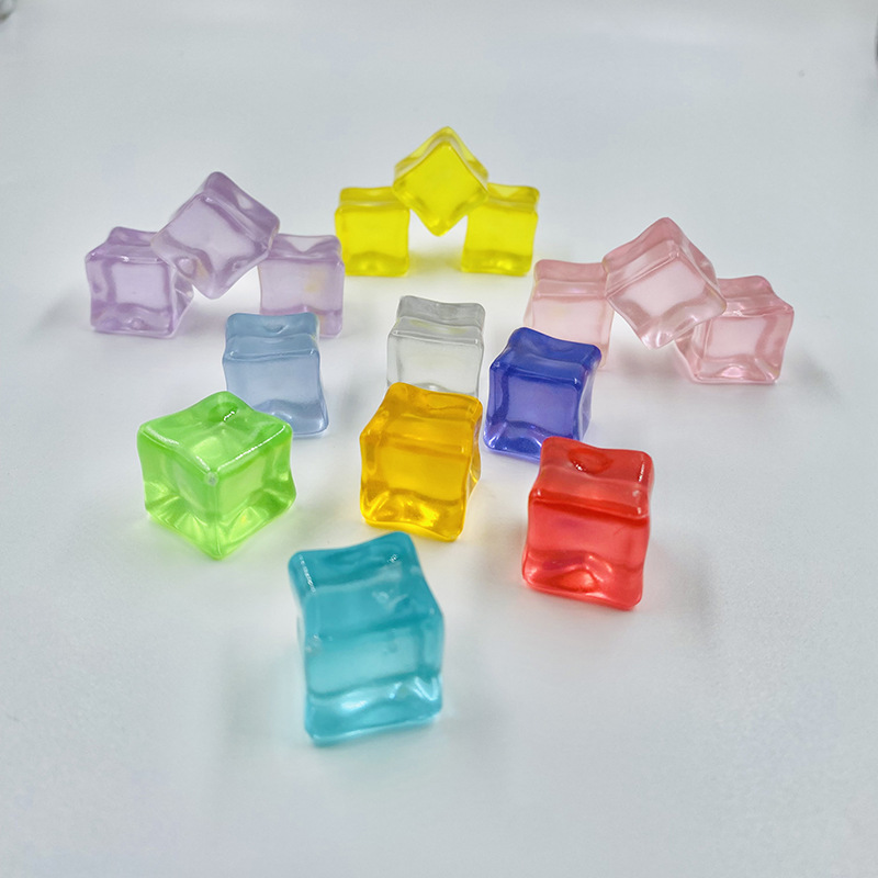 Ice cubes, 18mm