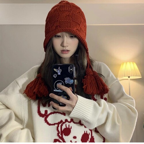 Japanese-style versatile new year autumn winter warm handmade woolen knitted hat with ear flaps and tassels, beanie hat