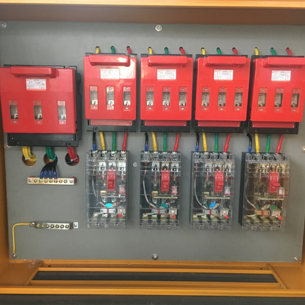 广东东莞厂家批量供应建筑工地临时用电二级配电箱配电箱400A工地