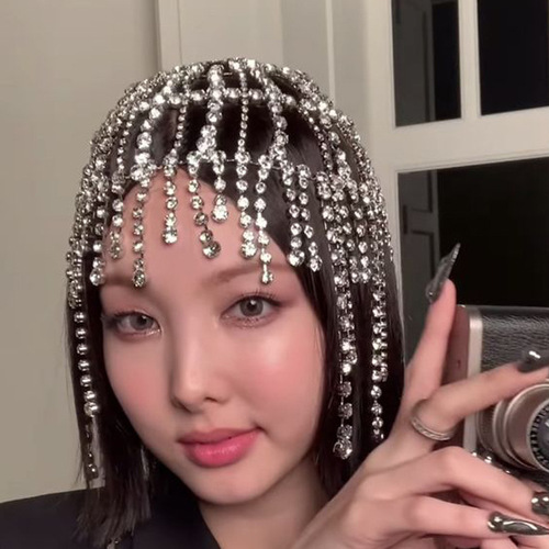 Alibaba.com New Product Diamond Flowing Hair Accessory Nightclub Stage Performance Water Diamond Hair Net Accessory European and American Hair Chain