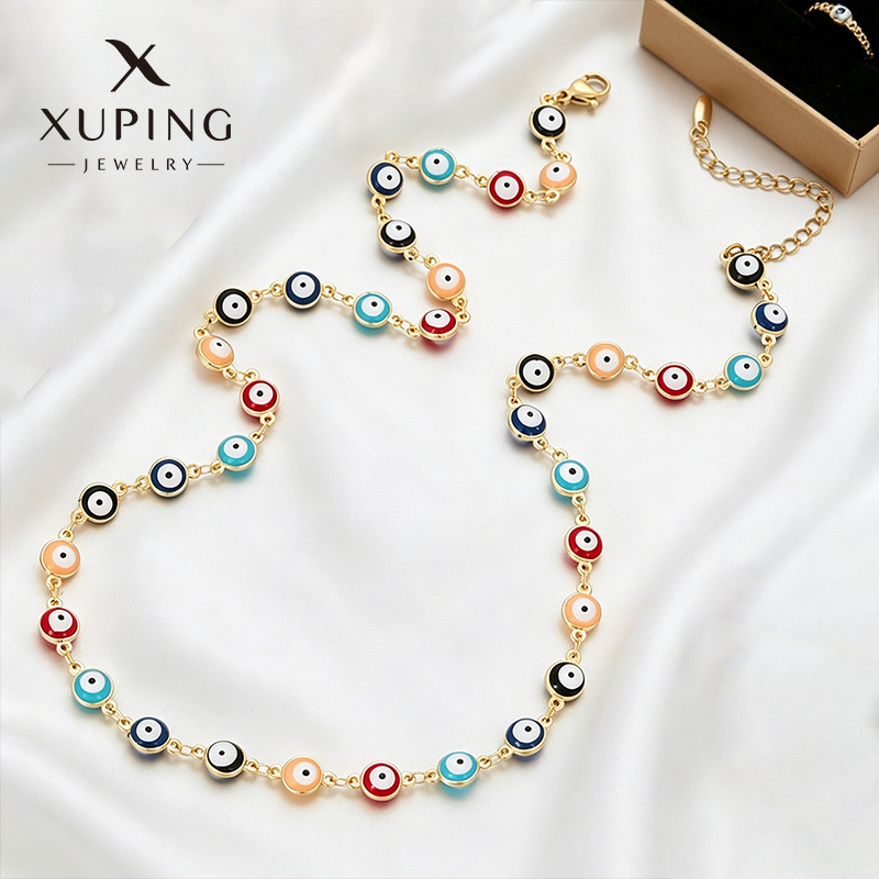 Xuping Europa y los Estados Unidos de moda transfronteriza collar de color diablo ojo de aleación de cobre chapado 14k collar de personalidad al por mayor mujeres
