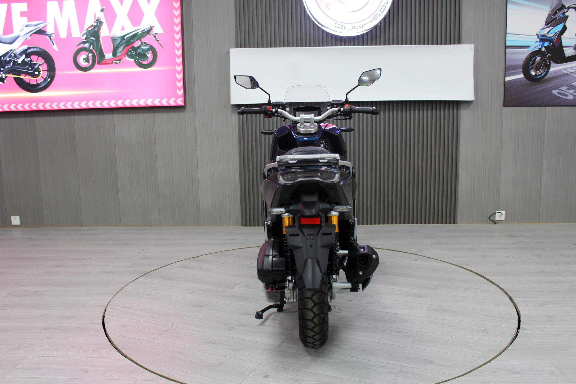 Source Factory Fuel-Saving Scooter Transportation Two-Wheeled Motorcycle Powered in Russia Special Supply