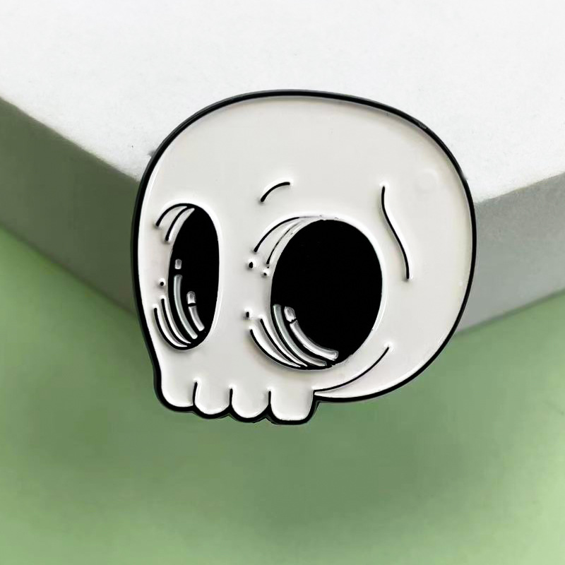 Insignia de metal de estilo punk transfronterizo Calavera de Halloween Divertido estudiante divertido niño mochila niños accesorios de broche