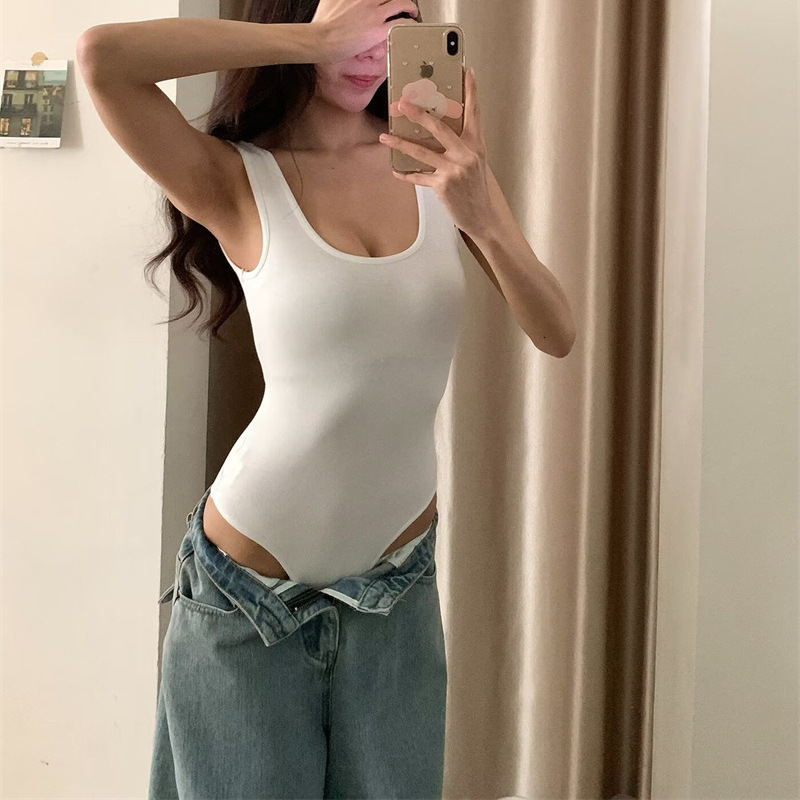 European and American Style Sexy Design U-Neck Low-Cut Sleeveless Vest for Women, Fleece-Lined, Warm, Slim-Fit Base Layer Bodysuit, Solid Color
