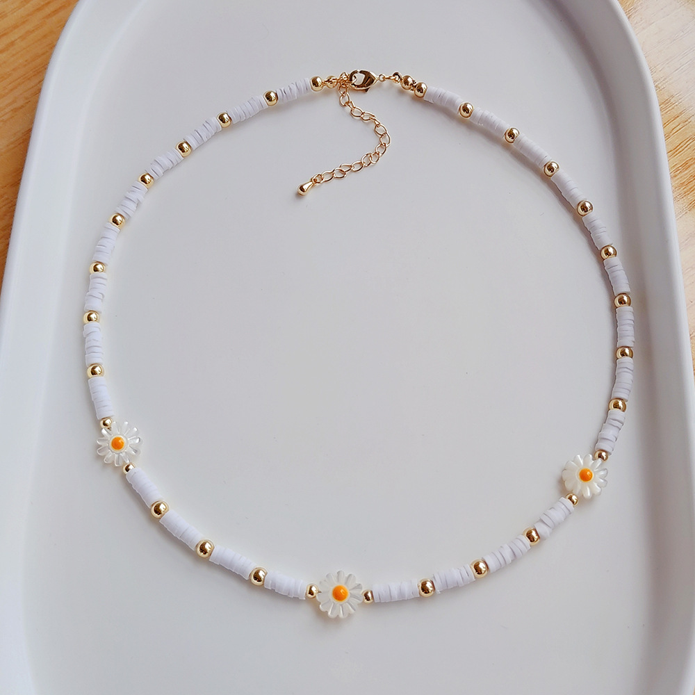 12g Weight Pendant Necklace Classification 1 Piece Quantity Daily Occasion Natural Freshwater Pearl, soft clay Material Heart Shape Pattern Women'S Gender Beaded Design Fashion Style Fashion Heart Shape Natural Freshwater Pearl Soft Clay Beaded Women's Pendant Necklace 1