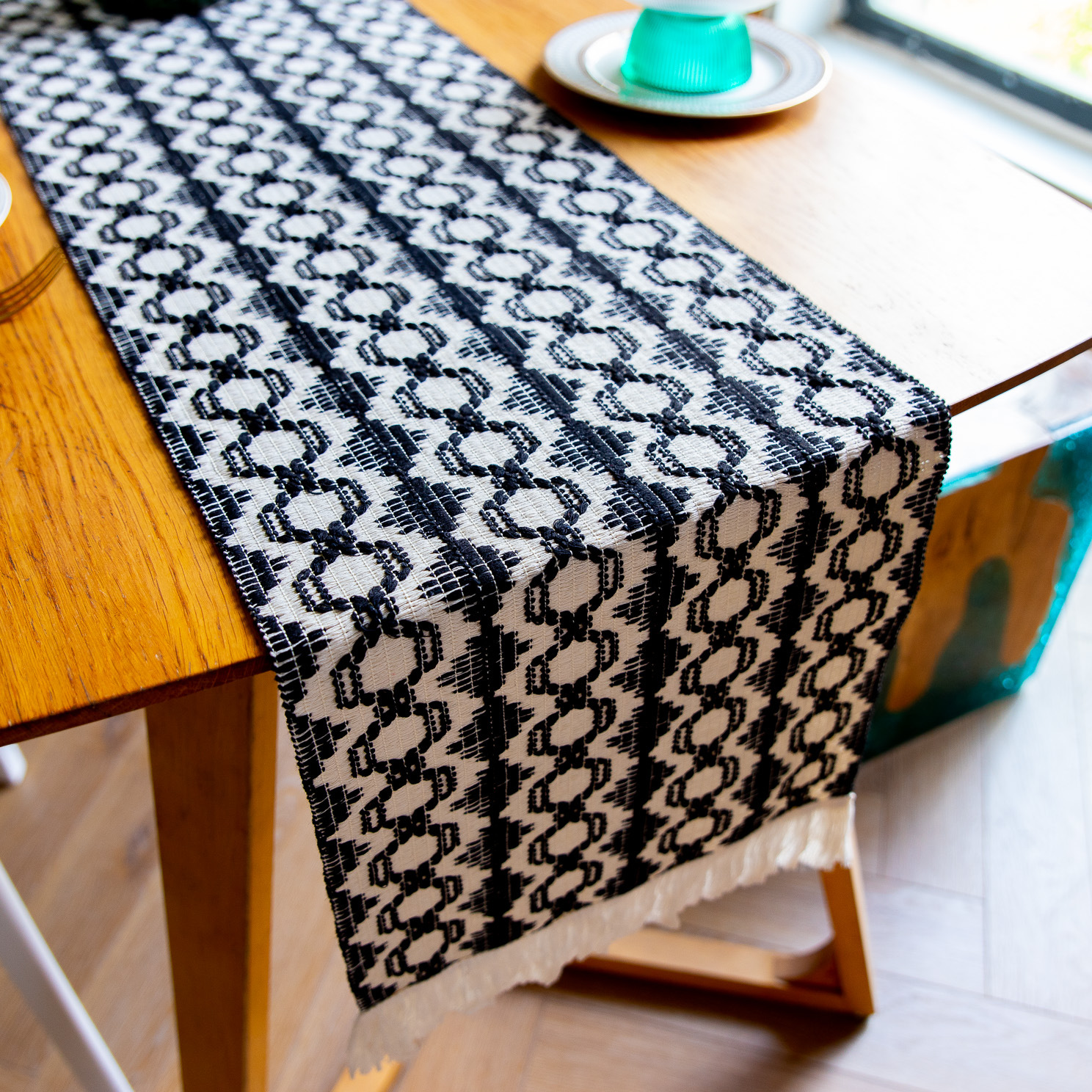 MX09 검은 배경 검은 육각형