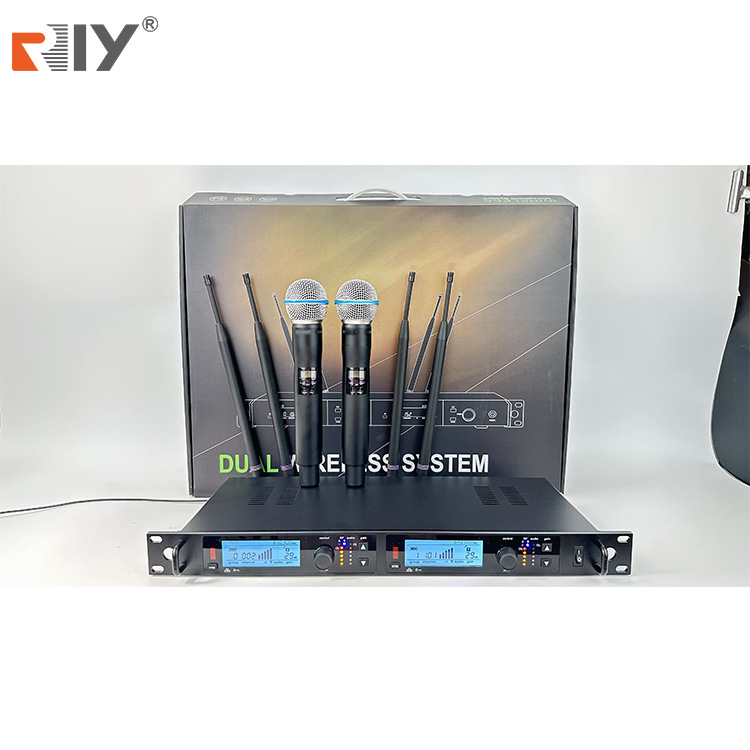 Handheld wireless microphone