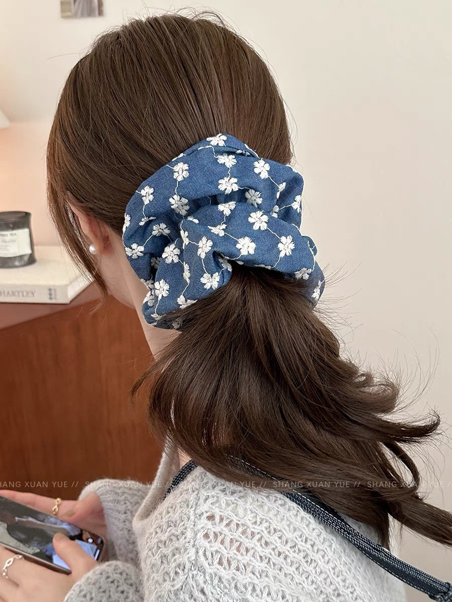 30g Weight Hair Tie Hair Accessories Type 1 Piece Quantity Casual, Holiday, Street Occasion Cloth Material Floral Pattern All Seasons Season Women's Gender Elegant, Retro, Lady Style Elegant Retro Lady Women's Floral Cloth Hair Tie 1