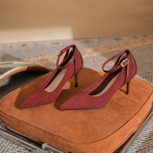 [Fengtong] 730 Burgundy Velvet Splicing One-Strap Wedding Shoes Stiletto Pointed Toe French Retro High-Heeled Shoes