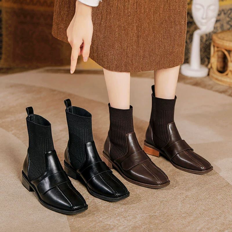 Эластичные вязаные полусапожки 2025: новые осенне-зимние ретро-сапоги коричневого цвета на низком квадратном каблуке, средней длины, облегающие.
