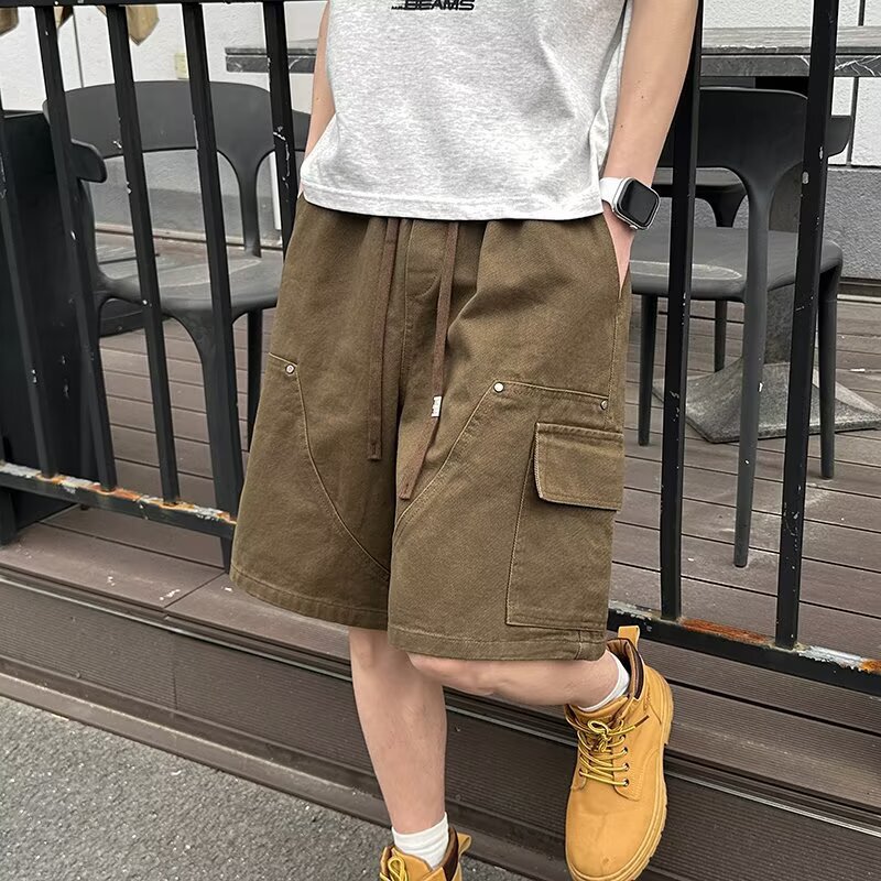 Wide-Leg American Street Style Brown Drawstring Cargo Shorts for Men, Summer Deconstructed Design with Rivets, Loose-Fitting Five-Point Pants
