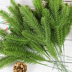 アマゾン模造松針人工クリスマス松針部品三叉松針クリスマスツリーDIY家庭庭園装飾