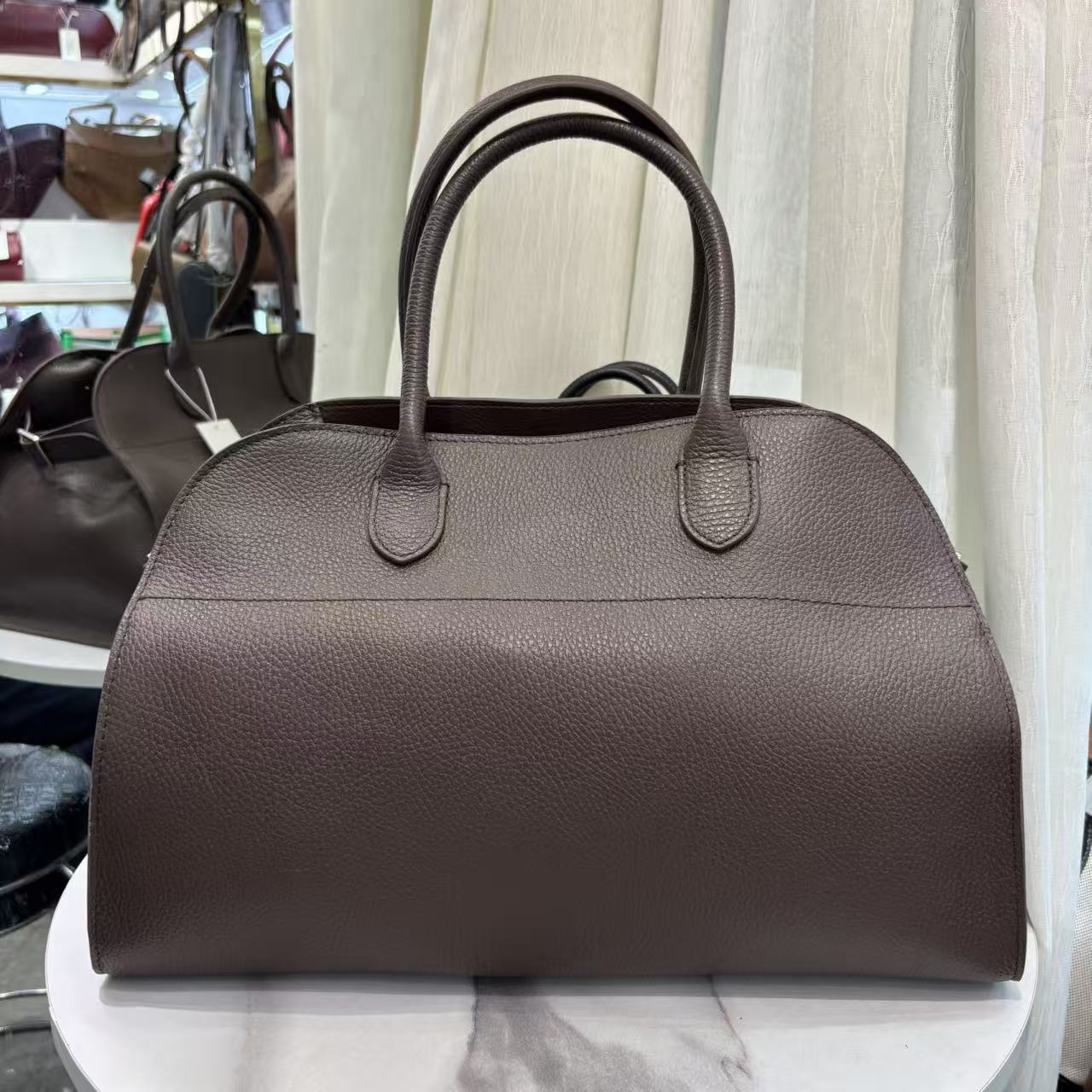 Cowhide lychee pattern coffee [gold buckle]