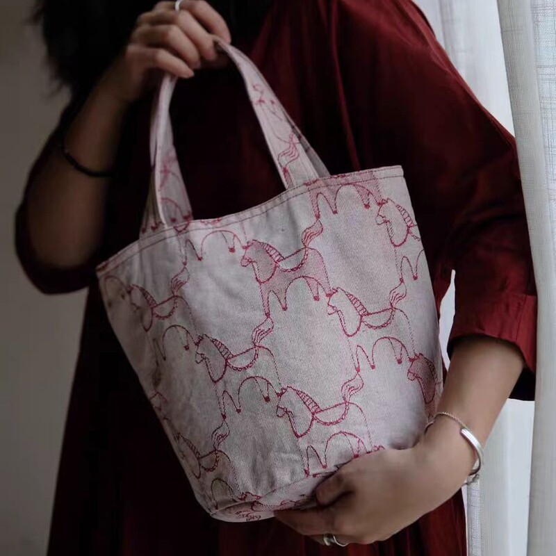 2026 Spring Year of the Horse New Year Celebration Red Polka Dot Tweed Handheld Bucket Bag Handheld Vegetable Basket Bag