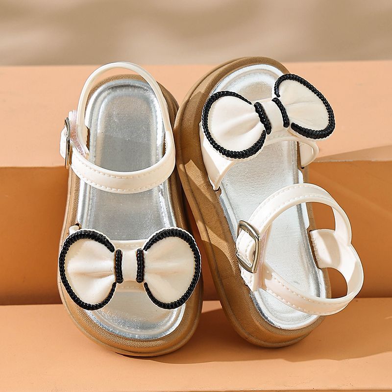 Verano nuevo estilo de moda en línea sandalias para niñas en el campus de niños pequeños dulces antideslizantes suaves sandalias princesas superimmortales