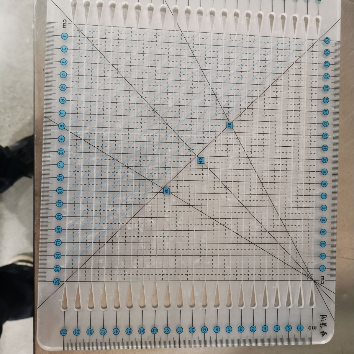 批发各类异形镂空模板 现货 CNC精雕亚克力 新版各种款式厘米划线