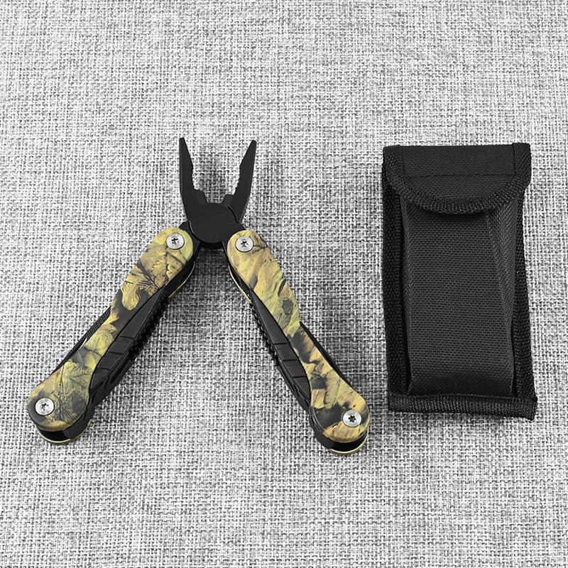 迷彩多功能钳户外野营登山折叠钳随身便携组合多用钳子