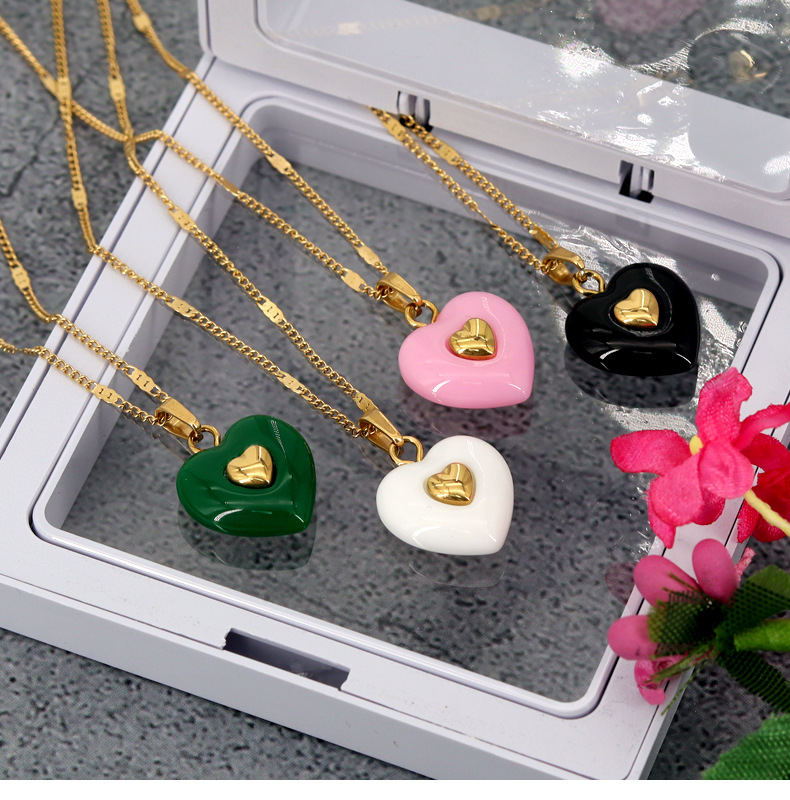 Fashion Heart Shape Resin Titanium Steel Plating Pendant Necklace 1 Piece