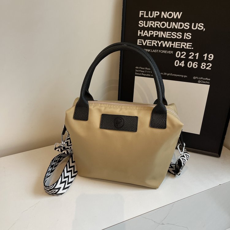 Belleza única, solo porque nuestros bolsos son únicos