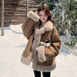 卡其色皮毛一体羊羔毛外套女冬季2024新款高级感爆款加厚保暖皮草