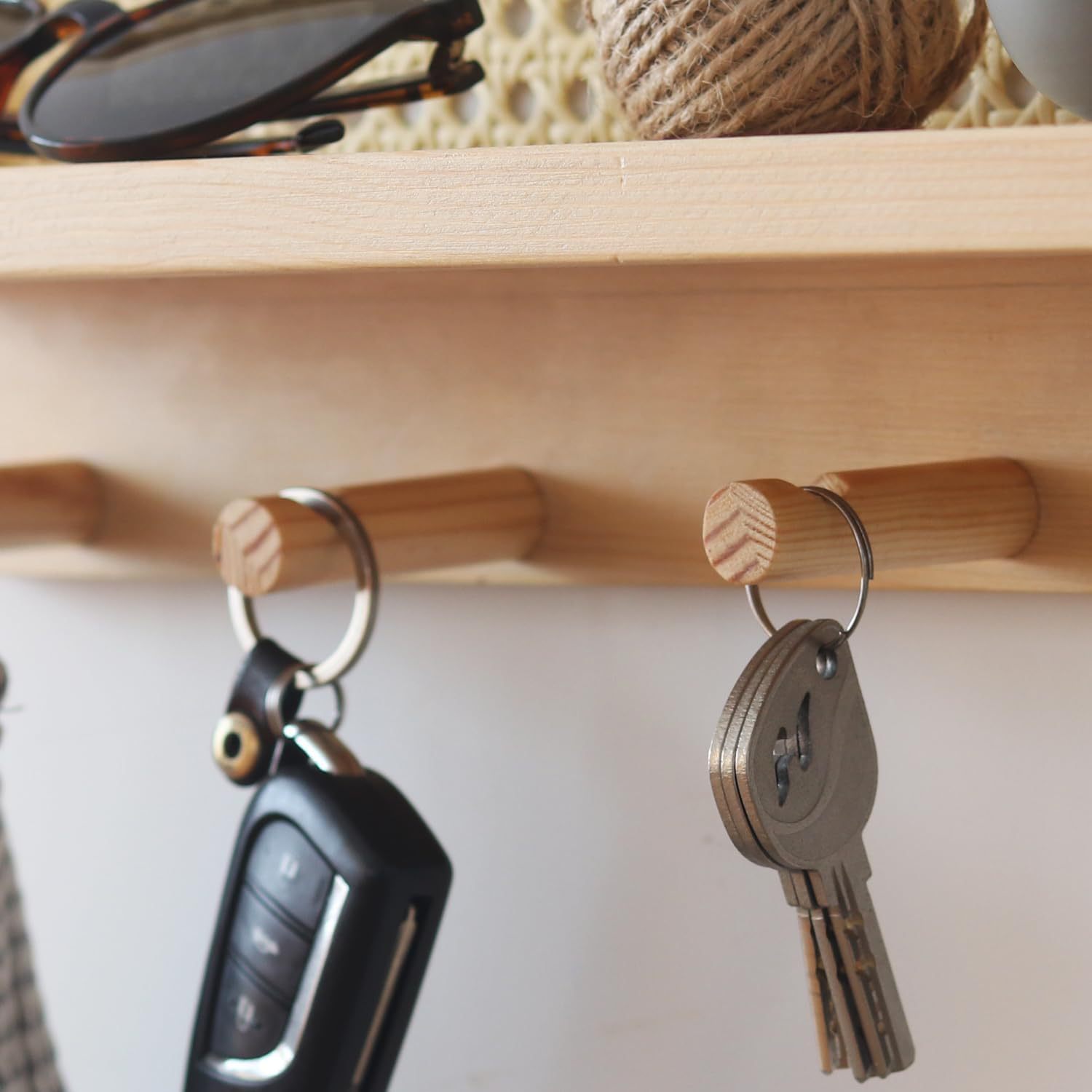 Madera sólida de caña tejida de pared estante de almacenamiento creativo de madera tejida de llave percha de gancho de vestíbulo decoración percha de almacenamiento de ropa
