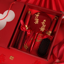 �Y�����Ӽtɫ��|��һ������Ů�����ϲ�R�����b�Y�жY���c��Ʒ