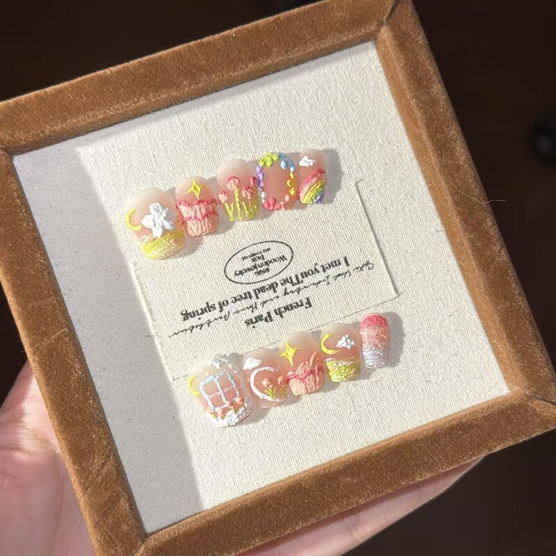 New Oil Painting Style Purple Colorful Auspicious Clouds Fresh Hand-Painted Handmade Wearable Nails Removable Nail Polish Finished Product