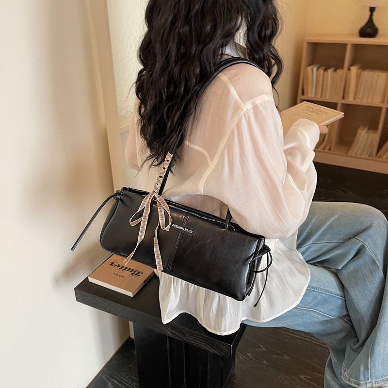 Niche Retro Underarm Bag for Women, 2026 New Spring/Summer Shoulder Bag, High-End Melard Brown Small Square Bag