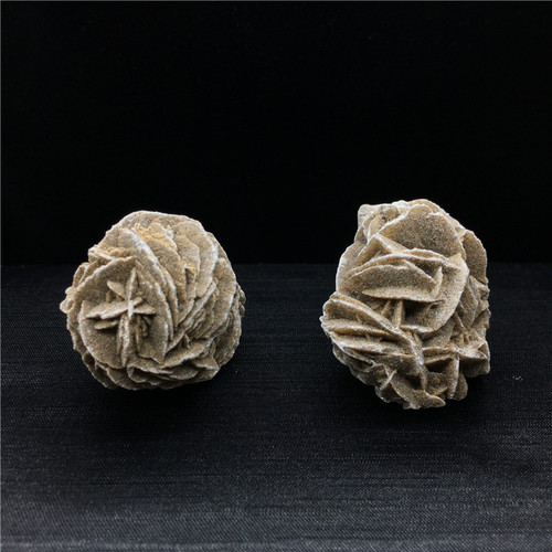 Natural desert rose mineral raw stone crystal strange stone teaching specimen home decoration energy stone ornaments wholesale