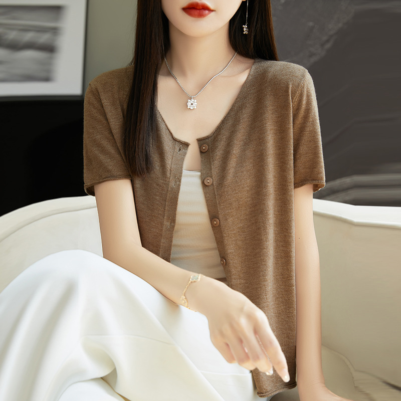 Summer Knitted Short-sleeved 2024 New Cardigan Thin Women's Suspender Skirt Shawl Outer Blouse Waistcoat Short Summer Knitted Short-sleeved 2024 New Cardigan Thin Women's Suspender Skirt Shawl Outer Blouse Waistcoat Short