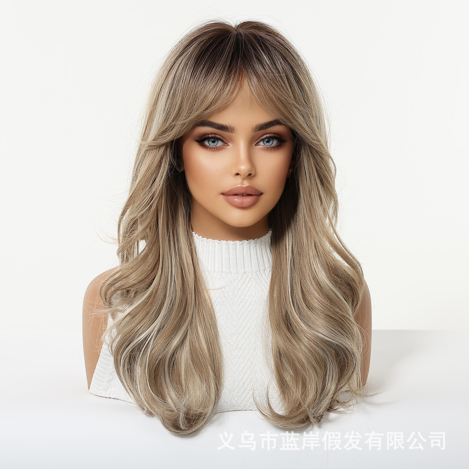 Europa y los Estados Unidos dorado gradiente peluca aire ocho caracteres Liu en el extranjero volante relajado sensación de atmósfera mediano largo rizado cubierta de cabeza completa