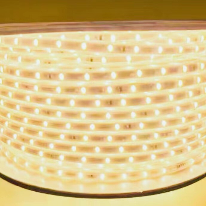 Ledライトは屋外の明るくなる工事の雰囲気を持っています。|undefined