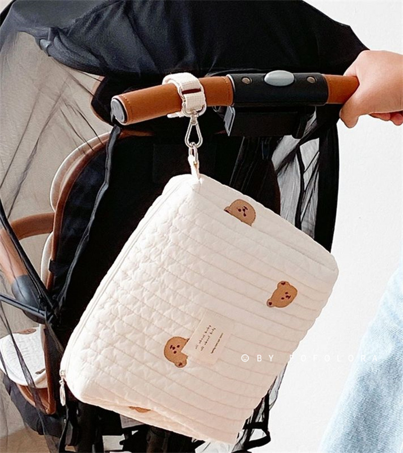 베이지 베어 자수 미라 가방