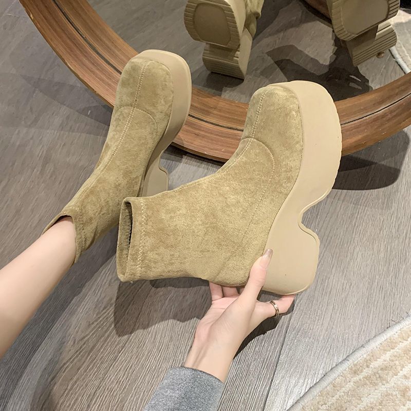 8 Thick-Soled Boots Women's Suede Elastic Slim Boots 2025 New Autumn and Winter Wedge-Heeled Short Boots Black