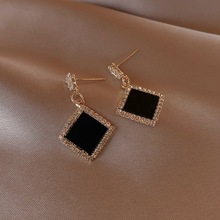 s925银针2024春方形满钻锆石耳环女韩国时尚气质网红几何耳钉饰品