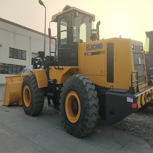 Excavadoras usadas XCMG 50GN 500KV exportadas a Colombia, prueba de puesta en marcha, venta directa en el sitio