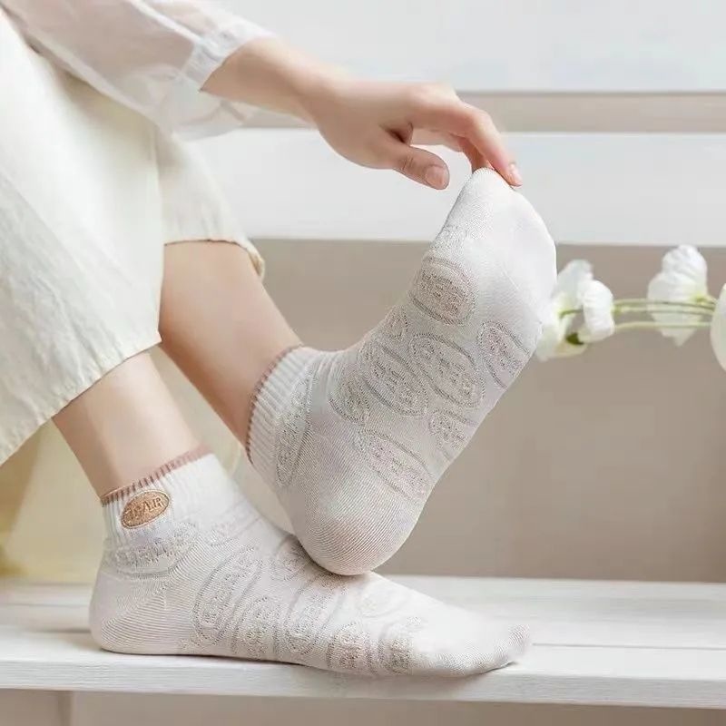 White Socks Women's Summer Thin Bear Socks Bear Versatile Breathable Deodorant Summer Low Cut Short Tube Boat Socks