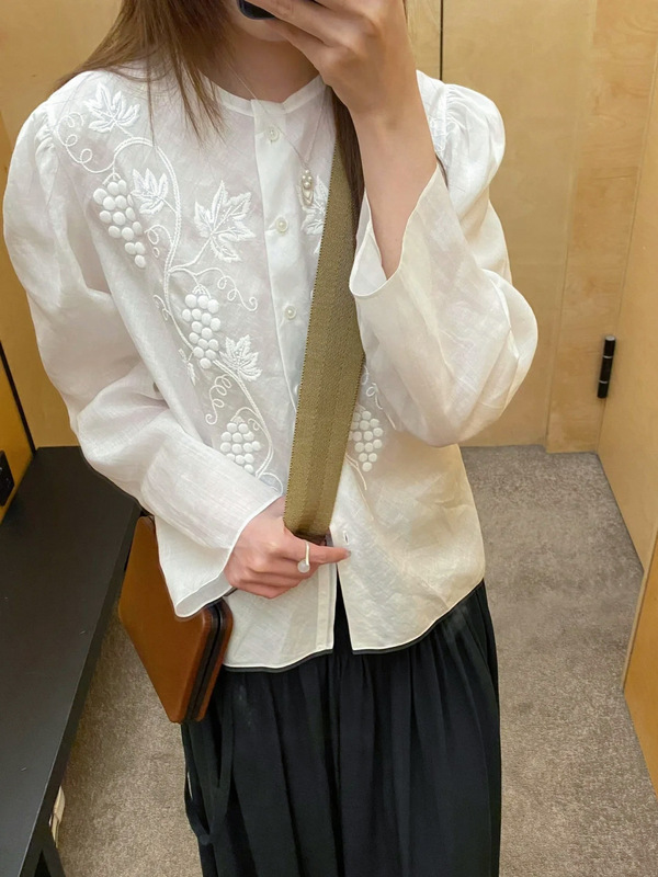 25 夏の新刺繍ラミーシャツ白中空ブドウ中国風の女性のシャツラウンドネックヘビーデューティシングルブレスト|undefined