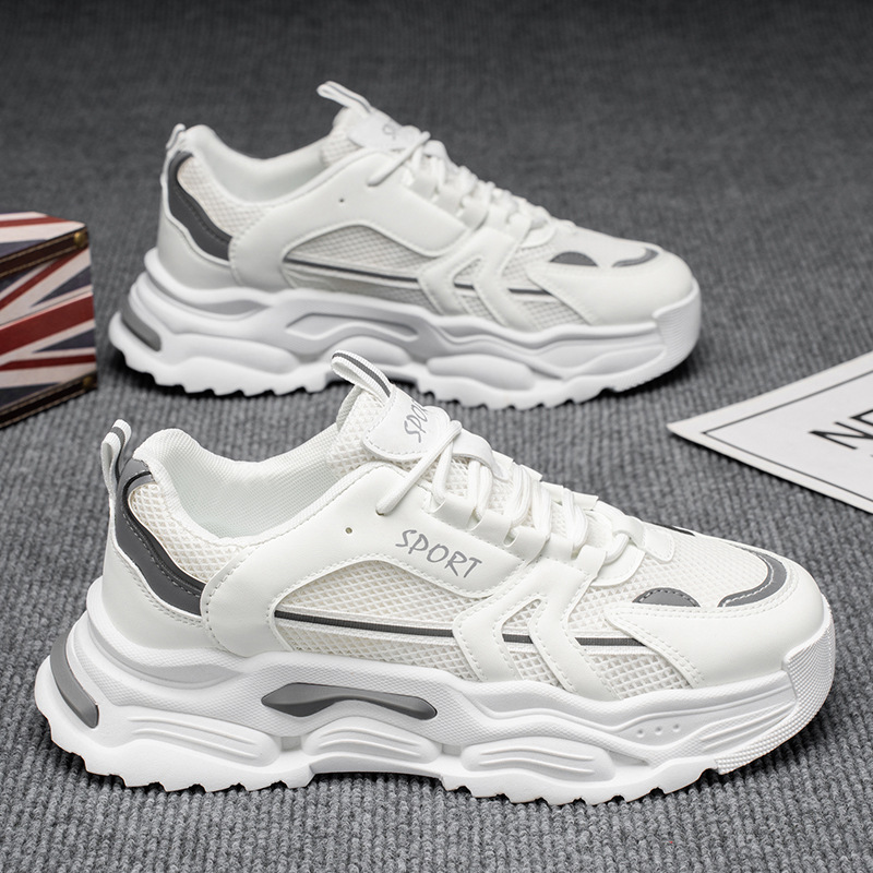 Zapatos de hombre pequeños blancos verano transpirable 2025 nuevo estilo malla hombres aumento plataforma deportes ocio correr zapatos de moda papá
